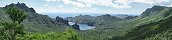 La baie de Hatiheu et ses rochers cathdrales sur l'le de Nuku Hiva (Polynsie franaise)