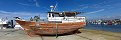 Bateau hors de l'eau dans le port d'O Grove (Pontevedra, Espagne)