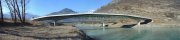 L'ancien et le nouveau pont sur le Rhône à Fully (Canton du Valais, Suisse)